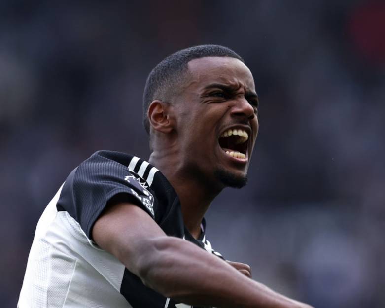 英超银河战舰!利物浦新赛季首发预测,身价7.58亿欧,5大新援在列