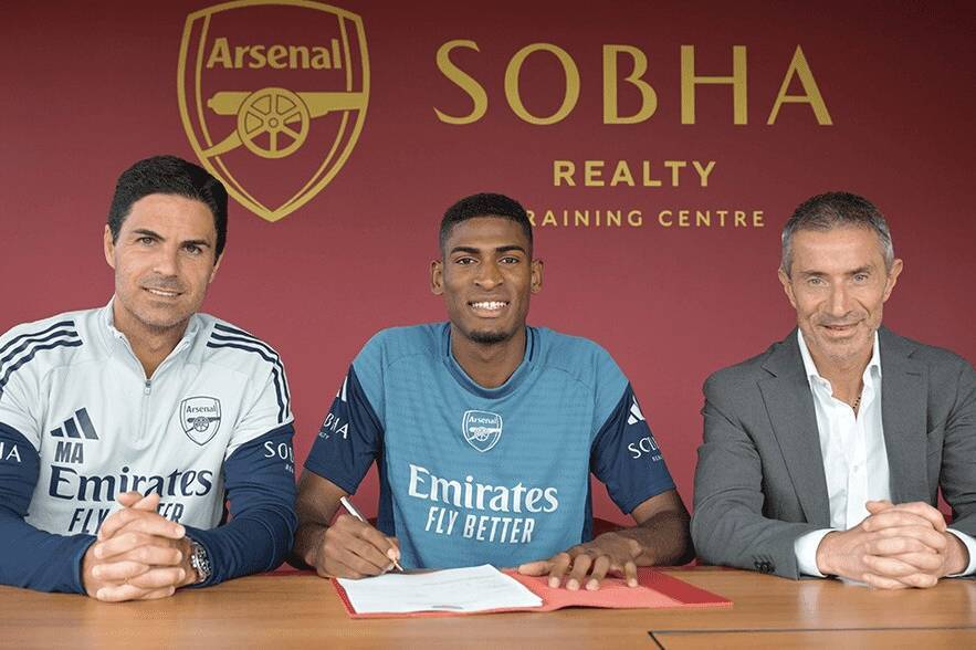 西甲最强单防后卫加盟!阿森纳官宣签下铁闸莫斯克拉