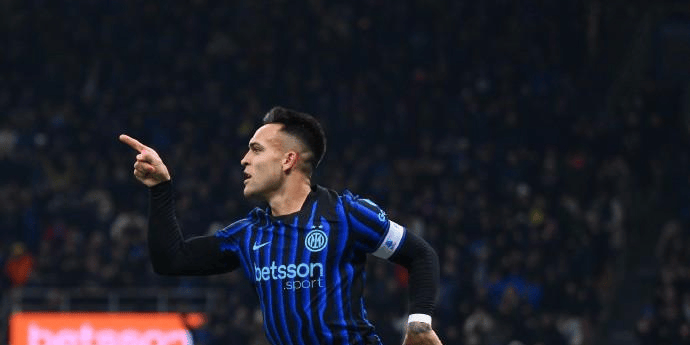 4:0!劳塔罗破意甲纪录,国米火力全开2场狂进9球,登顶意甲榜首