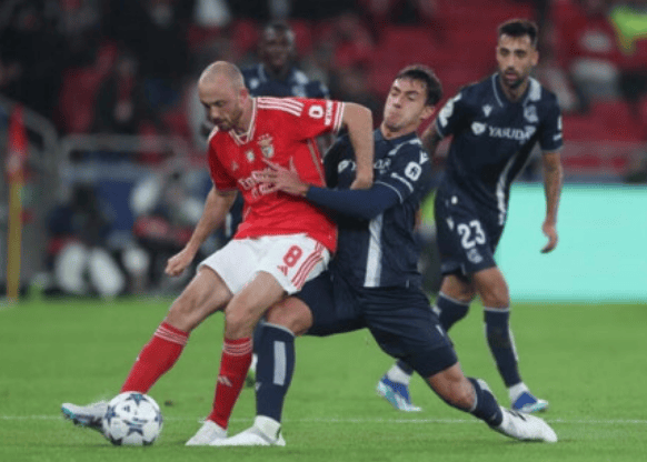 1-0!西甲劲旅虎口夺食+力压三冠王登顶,欧冠2冠