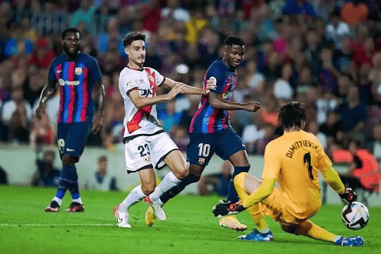 巴萨VS巴列卡诺:西甲榜首大战,复仇与逆袭的终极对决!